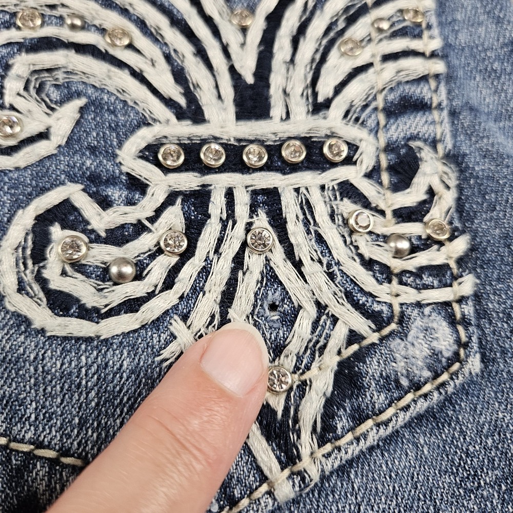 Miss Me Women's Boot Cut Jeans Size 27 Medium Wash Distressed Fleur De Lis READ - Picture 4 of 13